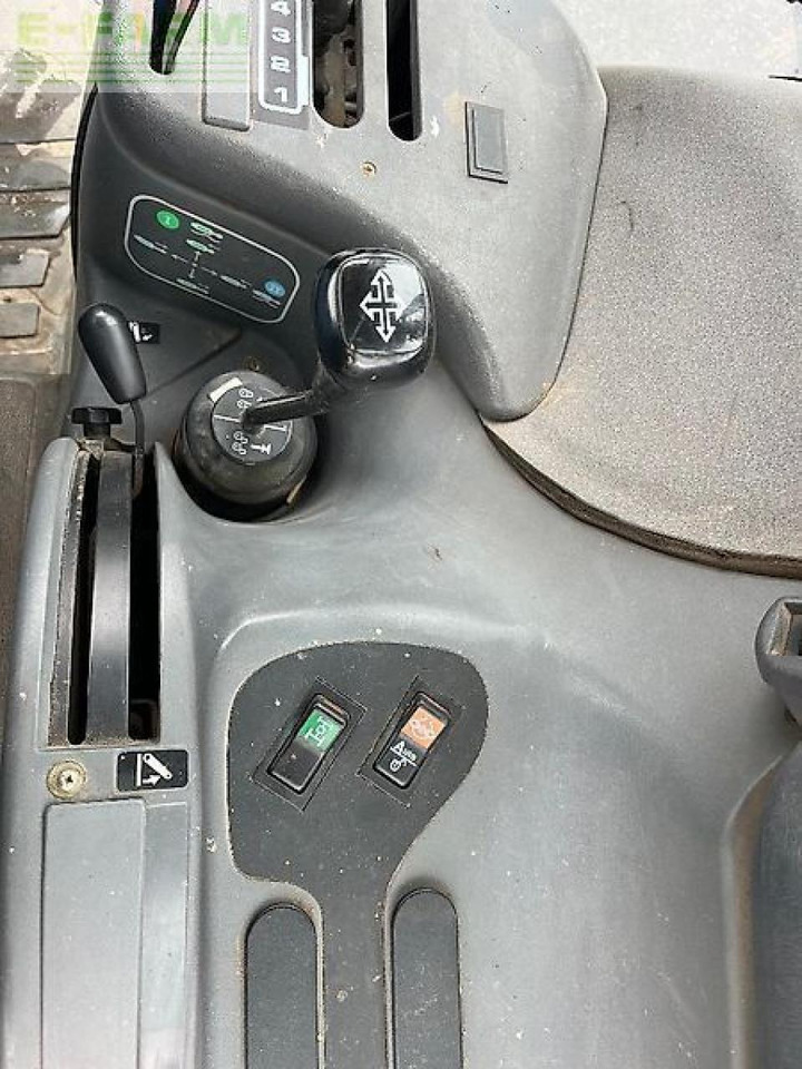 Трактор New Holland ts 115: фото 13