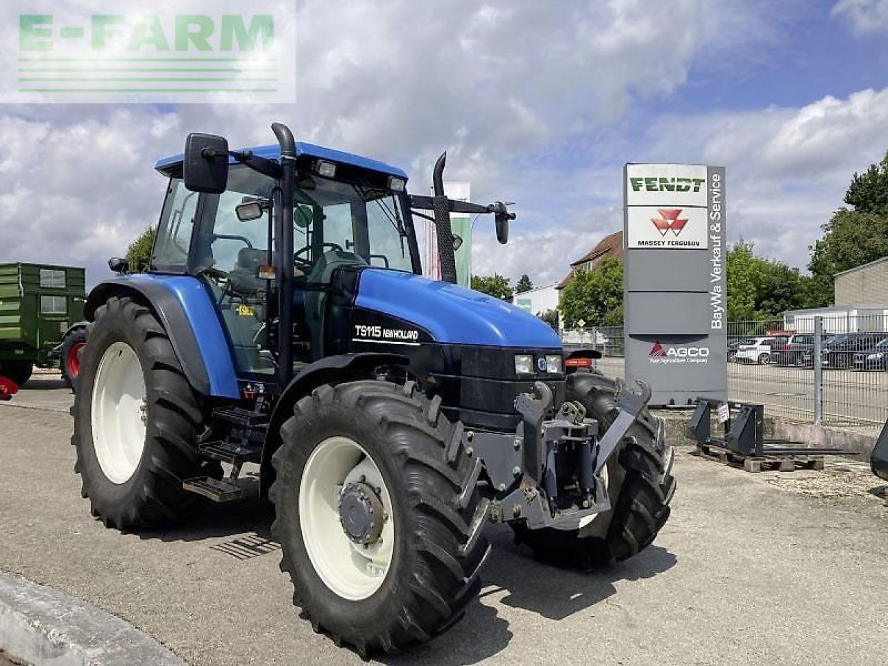 New Holland ts 115 - Трактор: фото 1 New Holland ts 115 - Трактор: фото 1