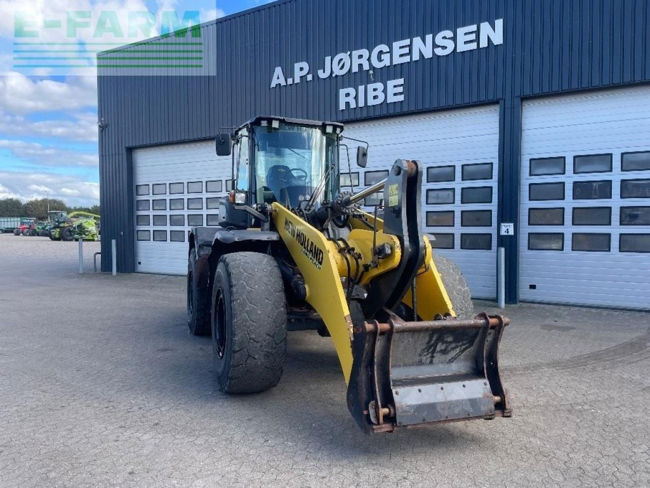 New Holland w 190 - Мини-экскаватор: фото 5 New Holland w 190 - Мини-экскаватор: фото 5