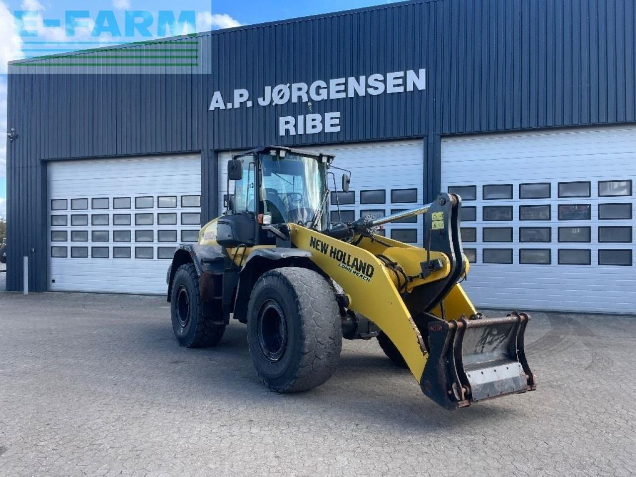 New Holland w 190 - Мини-экскаватор: фото 2 New Holland w 190 - Мини-экскаватор: фото 2