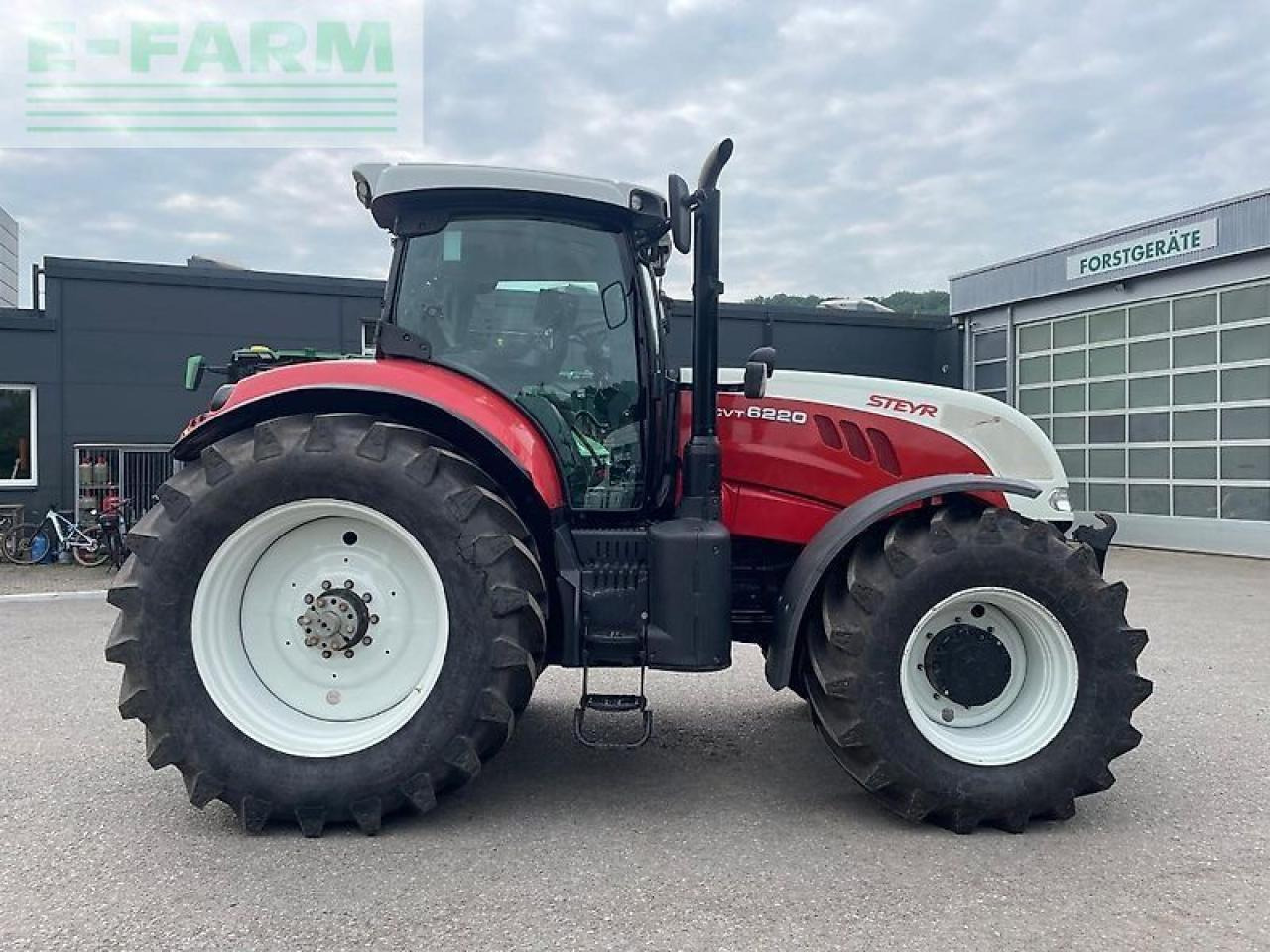 Steyr cvt 6220 - Трактор: фото 4 Steyr cvt 6220 - Трактор: фото 4