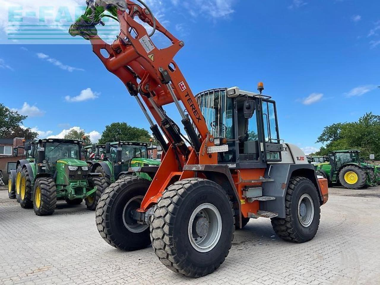 Terex tl 210 - Мини-экскаватор: фото 1 Terex tl 210 - Мини-экскаватор: фото 1