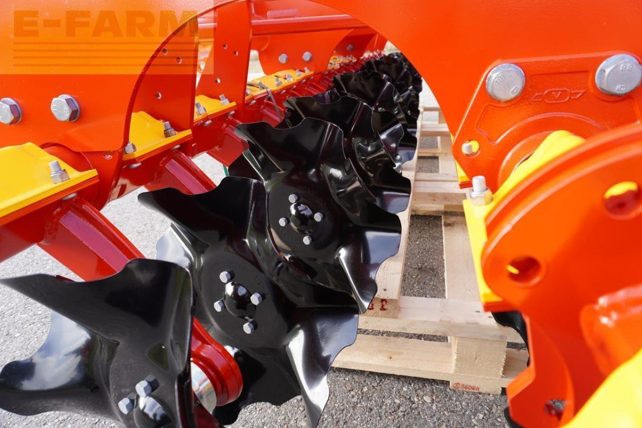 Väderstad carrier xt 425 - Дисковая борона: фото 2 Väderstad carrier xt 425 - Дисковая борона: фото 2