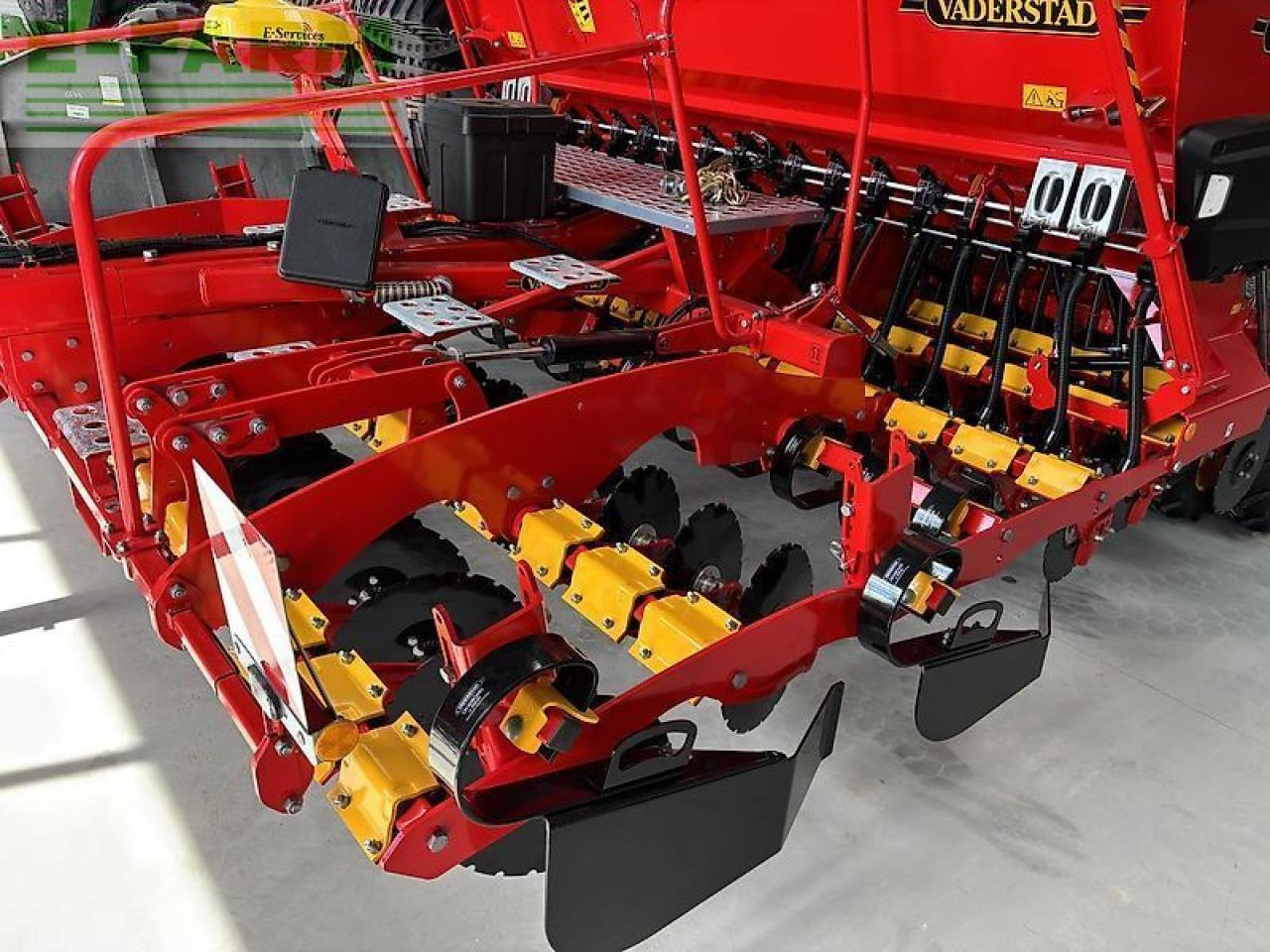 Väderstad rapid 400c - Сеялка: фото 2 Väderstad rapid 400c - Сеялка: фото 2