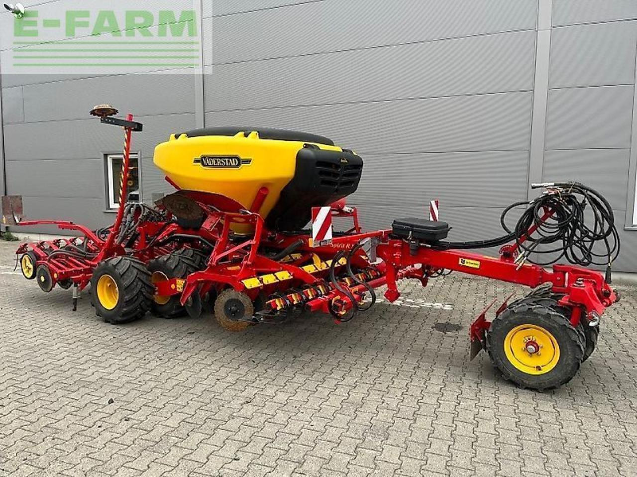 Väderstad spirit r str 300 s - Сеялка: фото 1 Väderstad spirit r str 300 s - Сеялка: фото 1