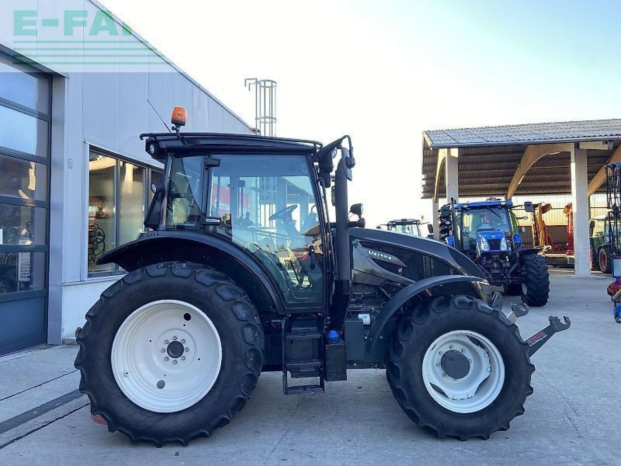 Valtra a 114 - Трактор: фото 4 Valtra a 114 - Трактор: фото 4