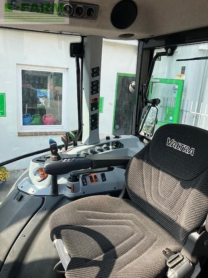 Valtra a114mh4 - Трактор: фото 5 Valtra a114mh4 - Трактор: фото 5