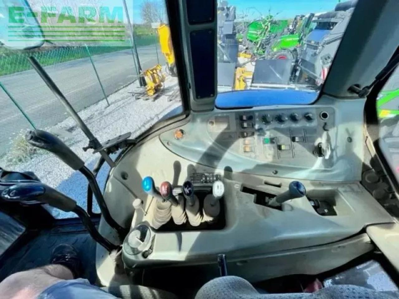 Valtra marque valtra - Трактор: фото 2 Valtra marque valtra - Трактор: фото 2