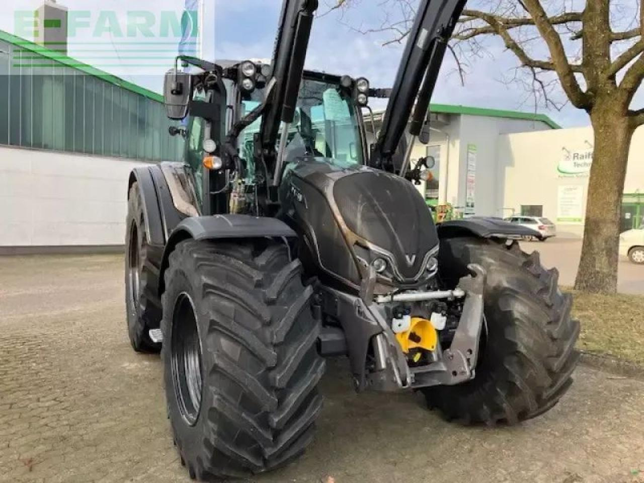 Valtra n175a - Трактор: фото 1 Valtra n175a - Трактор: фото 1