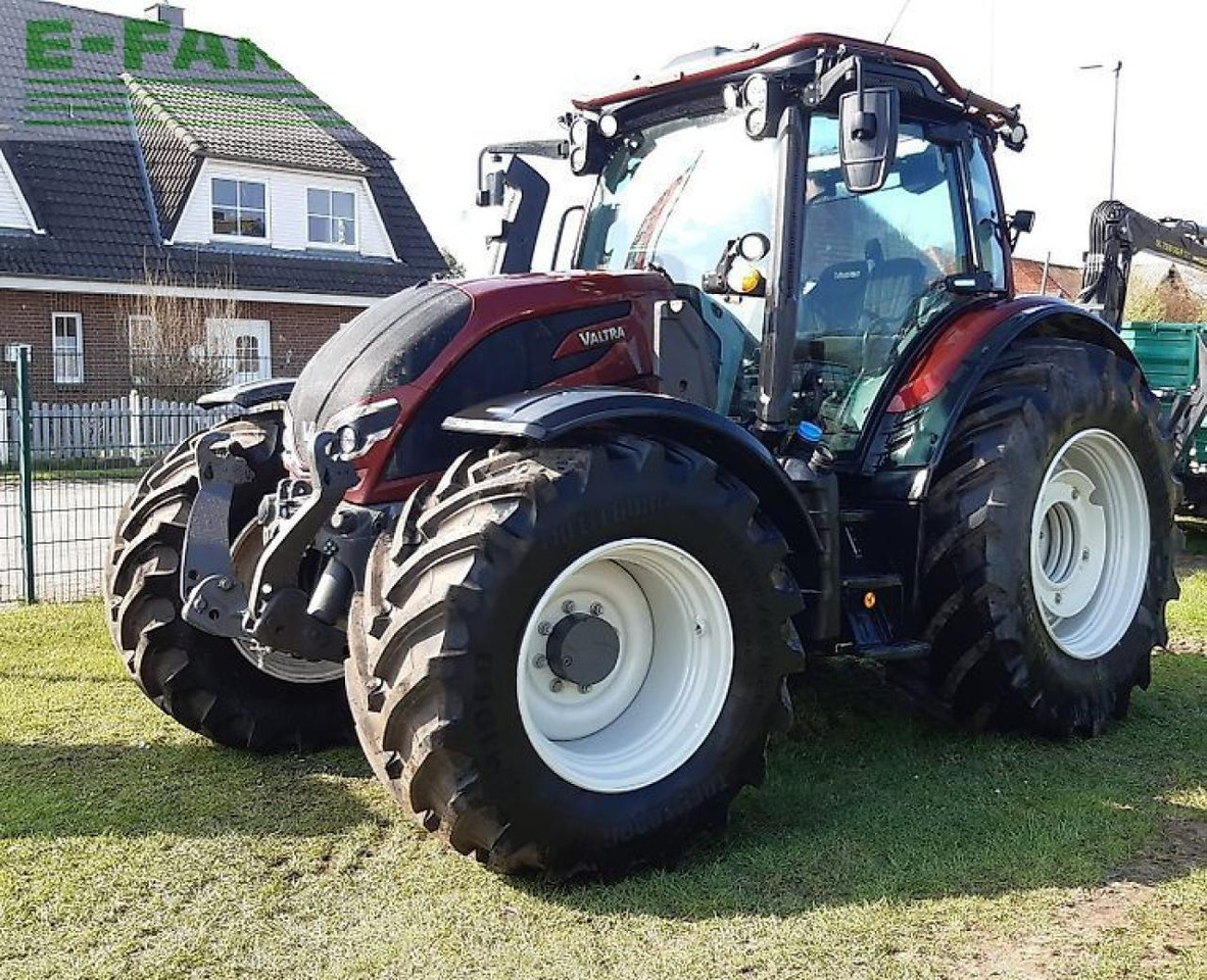 Valtra n175d - Трактор: фото 2 Valtra n175d - Трактор: фото 2