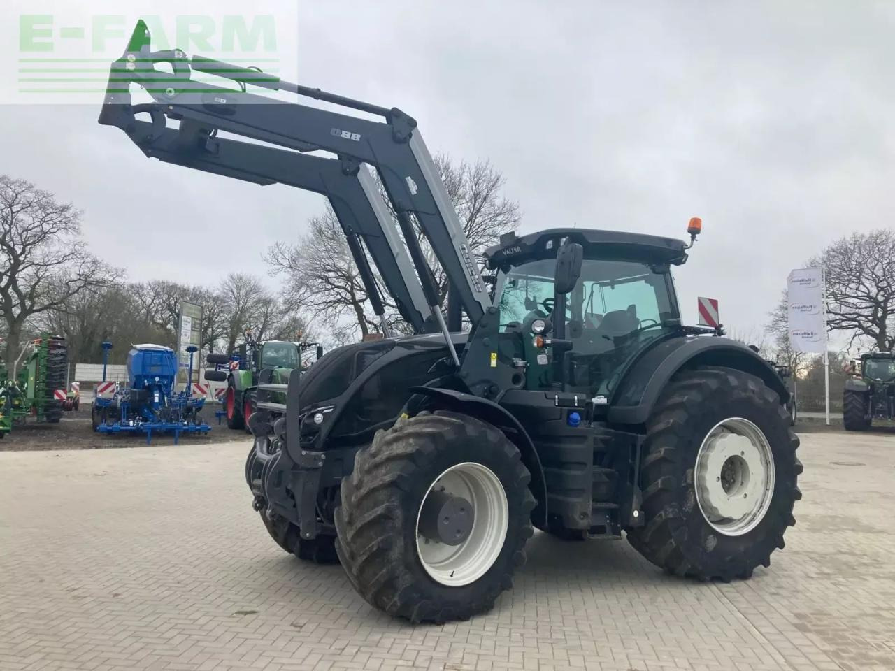 Valtra s374 smarttouch - Трактор: фото 2 Valtra s374 smarttouch - Трактор: фото 2