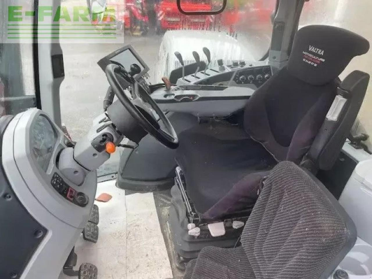 Трактор Valtra t 194: фото 7