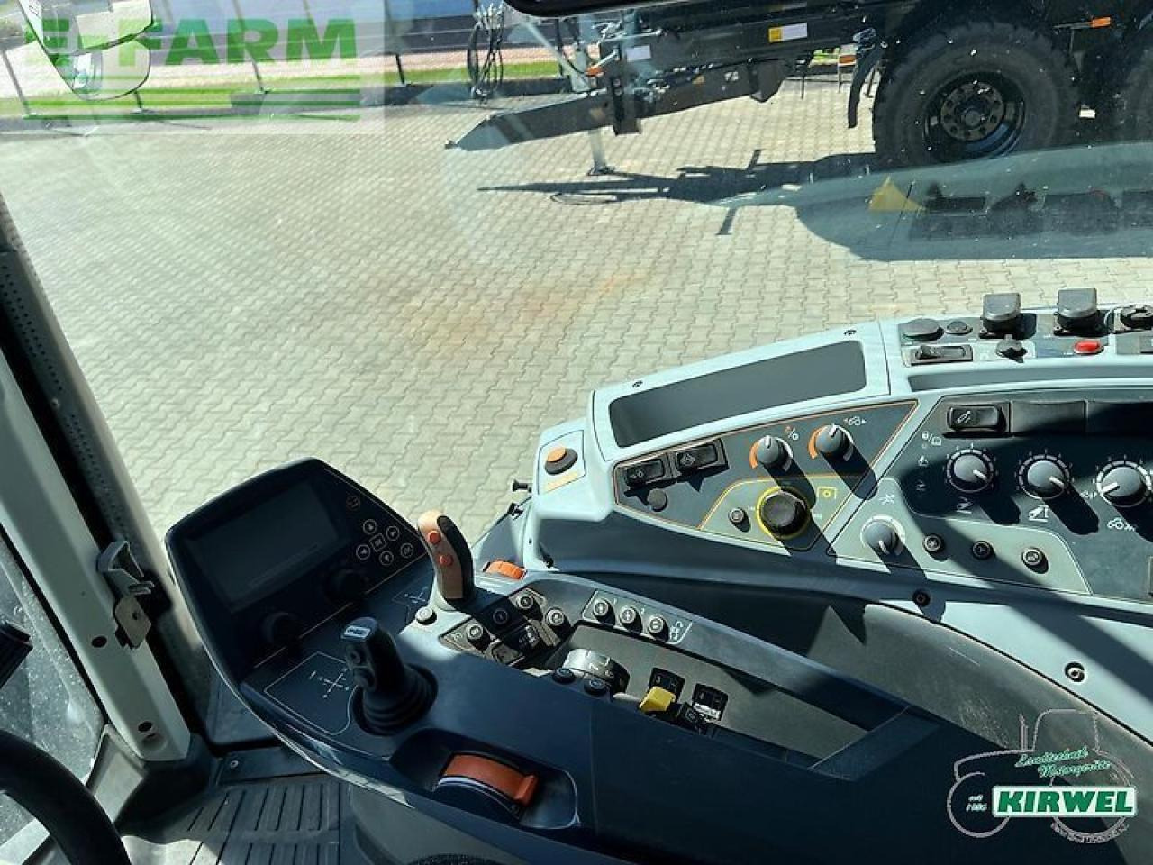 Трактор Valtra t 214 direct Direct: фото 11