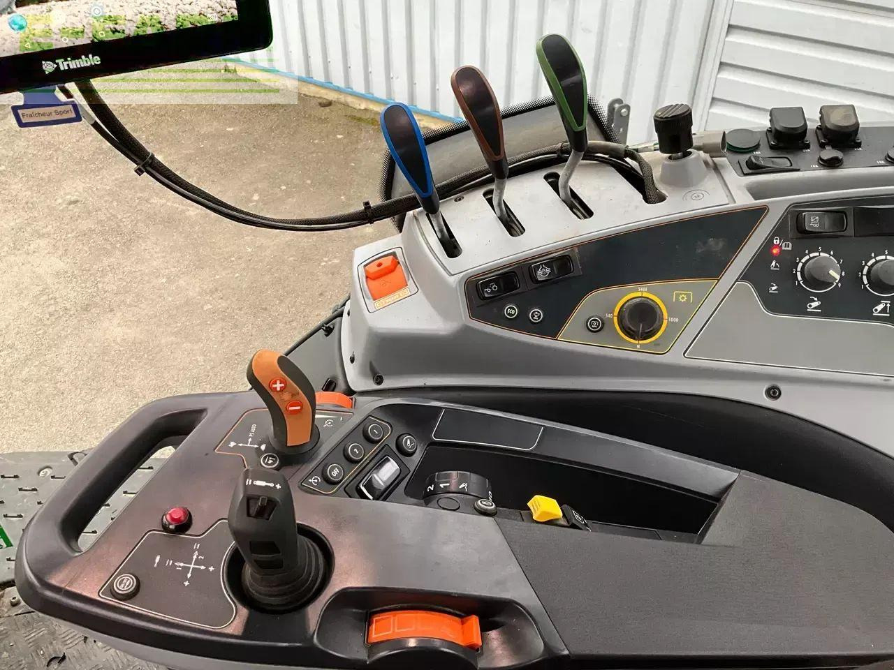 Valtra t174ea - Трактор: фото 2 Valtra t174ea - Трактор: фото 2