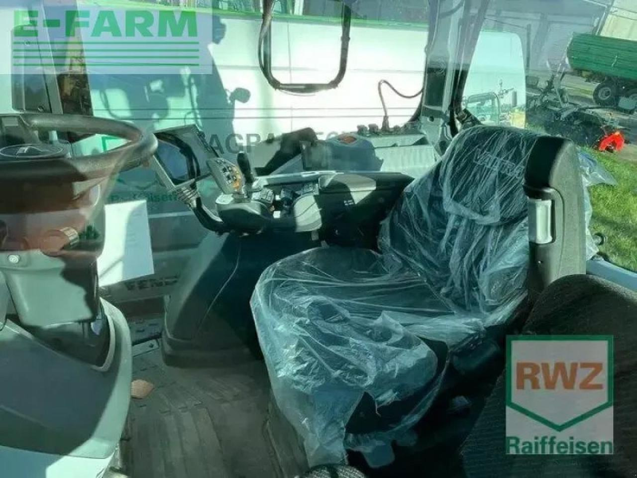Valtra t215d - Трактор: фото 4 Valtra t215d - Трактор: фото 4