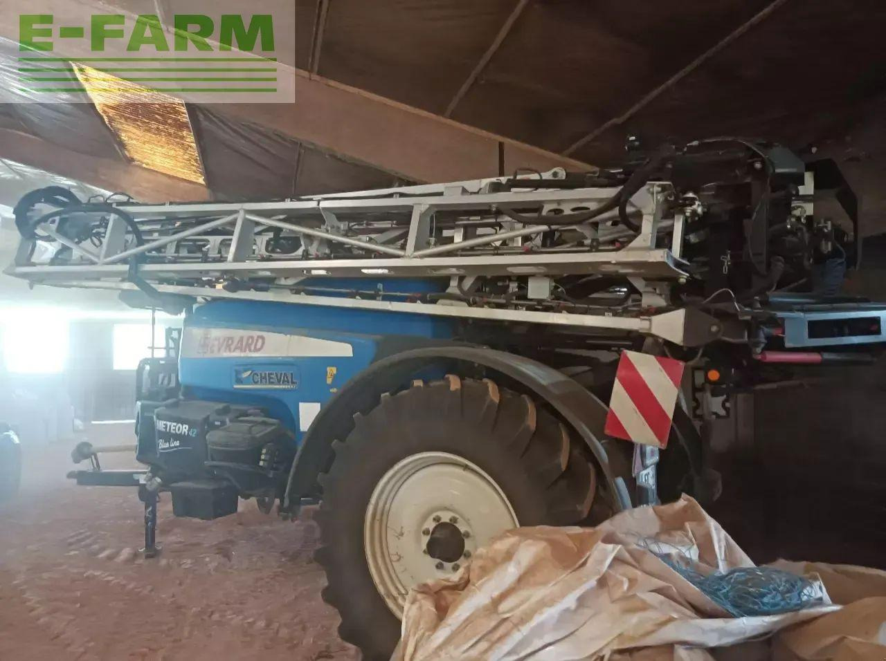 Meteor 4200 blue line - Прицепной опрыскиватель: фото 2 Meteor 4200 blue line - Прицепной опрыскиватель: фото 2