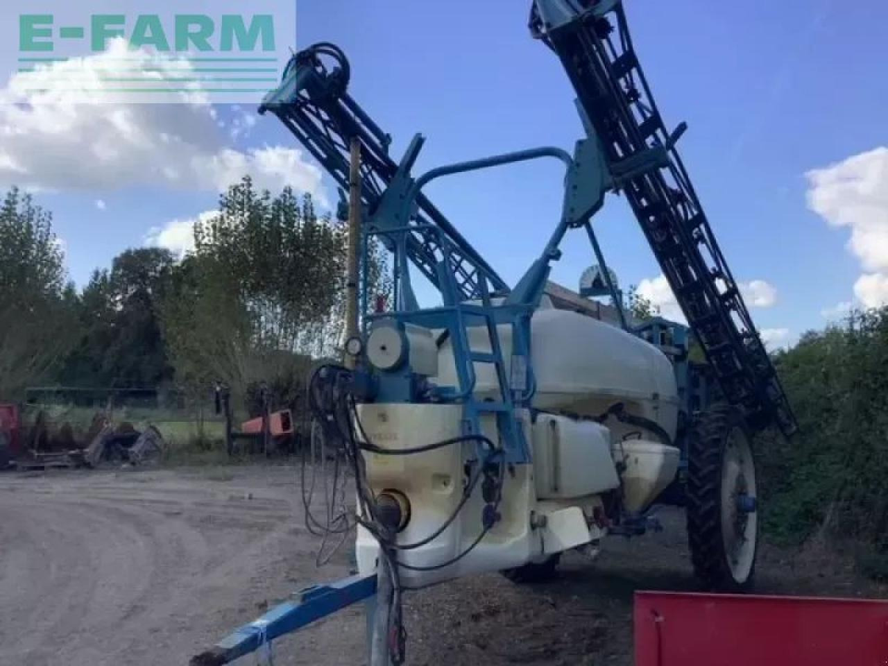 / meteor2500 - Прицепной опрыскиватель: фото 2 / meteor2500 - Прицепной опрыскиватель: фото 2