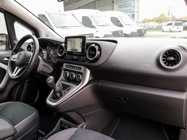 MERCEDES-BENZ T 180 Progressive,AMF Rollstuhlrampe,LED,Navi... - Другая техника: фото 5 MERCEDES-BENZ T 180 Progressive,AMF Rollstuhlrampe,LED,Navi... - Другая техника: фото 5