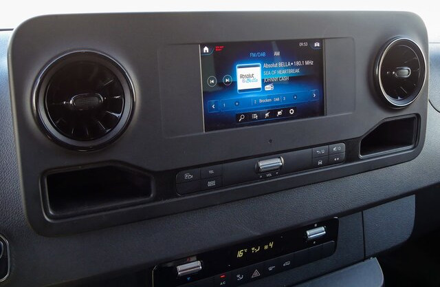 MERCEDES-BENZ Sprinter 214 CDI Kasten,3924,MBUX,Kamera... - Легковой фургон: фото 5 MERCEDES-BENZ Sprinter 214 CDI Kasten,3924,MBUX,Kamera... - Легковой фургон: фото 5