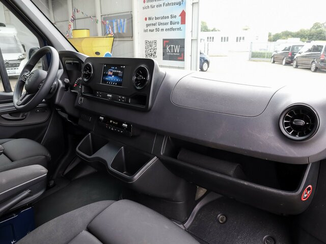 MERCEDES-BENZ Sprinter 315 CDI Maxi Kombi Tourer,8Sitze,Kamera... - Пассажирский фургон: фото 3 MERCEDES-BENZ Sprinter 315 CDI Maxi Kombi Tourer,8Sitze,Kamera... - Пассажирский фургон: фото 3