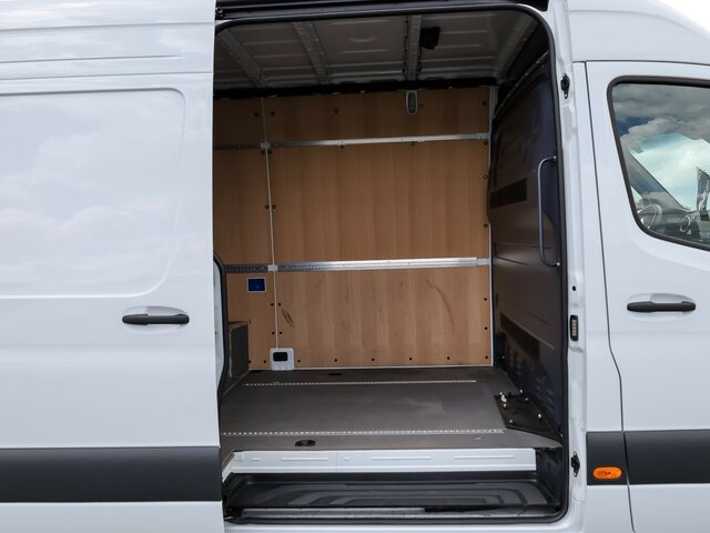 MERCEDES-BENZ Sprinter 317 CDI,3665mm,Automatik,Kamera - Цельнометаллический фургон: фото 2 MERCEDES-BENZ Sprinter 317 CDI,3665mm,Automatik,Kamera - Цельнометаллический фургон: фото 2