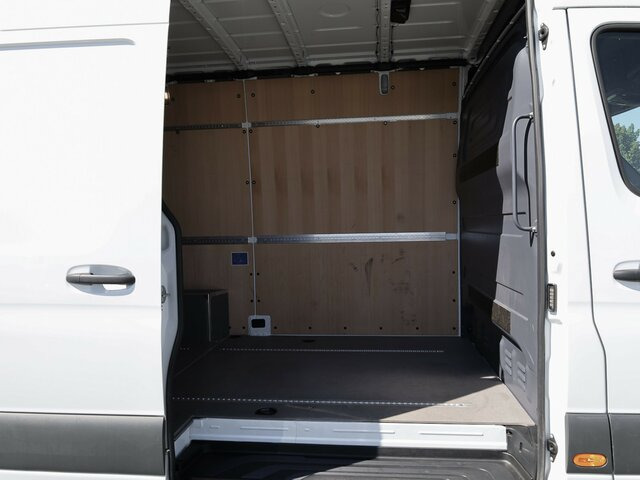 MERCEDES-BENZ Sprinter 317 CDI,3665mm,Automatik,Kamera - Цельнометаллический фургон: фото 2 MERCEDES-BENZ Sprinter 317 CDI,3665mm,Automatik,Kamera - Цельнометаллический фургон: фото 2