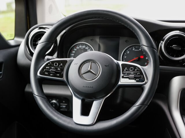 MERCEDES-BENZ T 180 Progressive,AHK,LED,Navi,Kamera,Tempomat - Пассажирский фургон: фото 5 MERCEDES-BENZ T 180 Progressive,AHK,LED,Navi,Kamera,Tempomat - Пассажирский фургон: фото 5