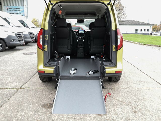 MERCEDES-BENZ T 180 Progressive,AMF Rollstuhlrampe,LED,Navi... - Пассажирский фургон: фото 2 MERCEDES-BENZ T 180 Progressive,AMF Rollstuhlrampe,LED,Navi... - Пассажирский фургон: фото 2