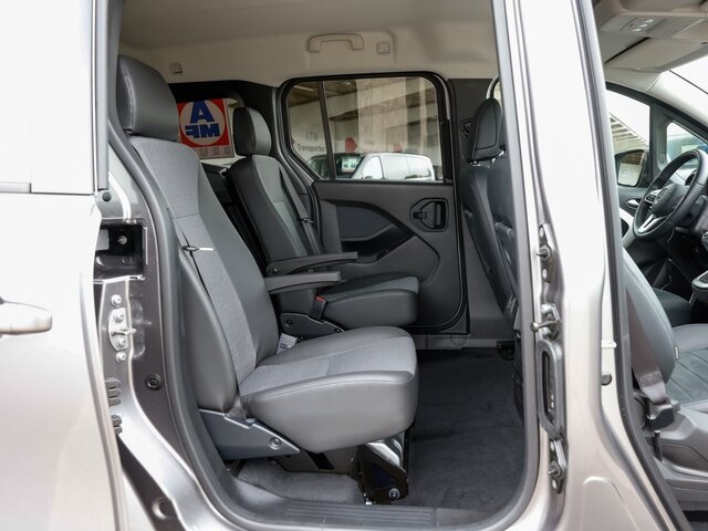 MERCEDES-BENZ T 180 Progressive,AMF Rollstuhlrampe,LED,Navi - Пассажирский фургон: фото 3 MERCEDES-BENZ T 180 Progressive,AMF Rollstuhlrampe,LED,Navi - Пассажирский фургон: фото 3