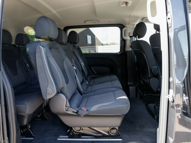 MERCEDES-BENZ V 220 d STYLE kompakt,8Sitzer,Standheizung,AHK... - Пассажирский фургон: фото 2 MERCEDES-BENZ V 220 d STYLE kompakt,8Sitzer,Standheizung,AHK... - Пассажирский фургон: фото 2