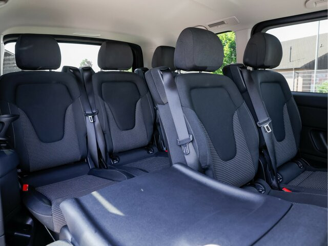 MERCEDES-BENZ V 220 d STYLE kompakt,8Sitzer,Standheizung,AHK... - Пассажирский фургон: фото 3 MERCEDES-BENZ V 220 d STYLE kompakt,8Sitzer,Standheizung,AHK... - Пассажирский фургон: фото 3