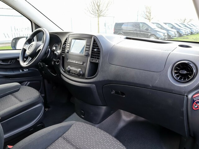 MERCEDES-BENZ Vito 114 TourerPro,lang,Automatik,8Sitze,Kamera... - Пассажирский фургон: фото 4 MERCEDES-BENZ Vito 114 TourerPro,lang,Automatik,8Sitze,Kamera... - Пассажирский фургон: фото 4