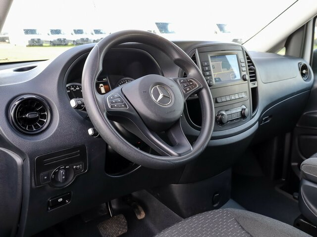 MERCEDES-BENZ Vito 114 TourerPro,lang,Automatik,8Sitze,Kamera... - Пассажирский фургон: фото 5 MERCEDES-BENZ Vito 114 TourerPro,lang,Automatik,8Sitze,Kamera... - Пассажирский фургон: фото 5