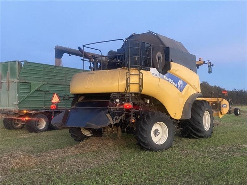 New Holland CR 980 1050er hjul og 30Fod 4 hjulstræk  - Зерноуборочный комбайн: фото 5 New Holland CR 980 1050er hjul og 30Fod 4 hjulstræk  - Зерноуборочный комбайн: фото 5