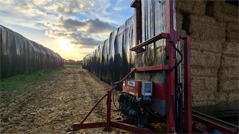 Pomi WRAP 12 - Обмотчик рулонов: фото 1 Pomi WRAP 12 - Обмотчик рулонов: фото 1