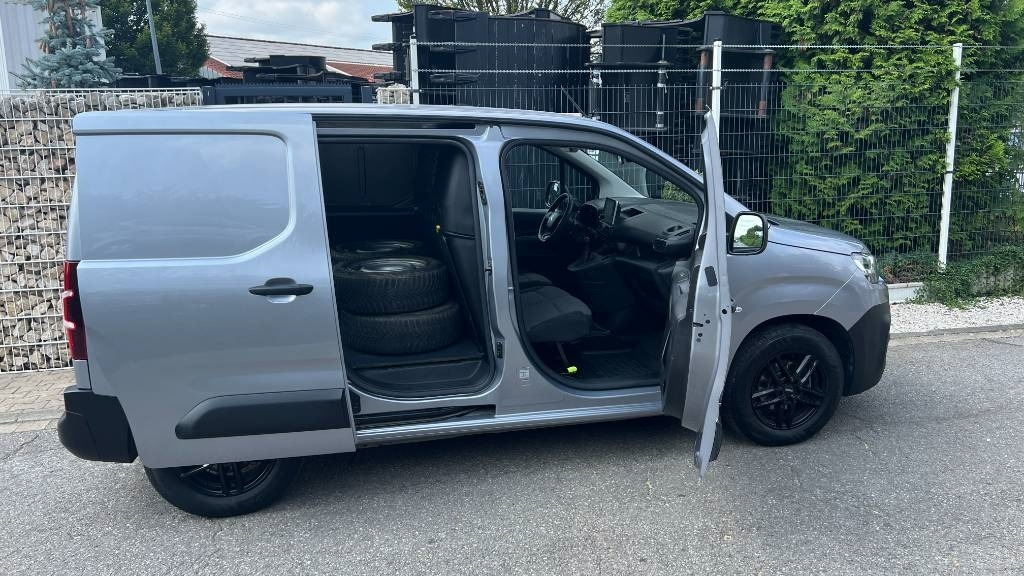Фургон с закрытым кузовом Citroën Berlingo 1.5 Blue HDI, Kasten, 8 Reifen, Klima: фото 22