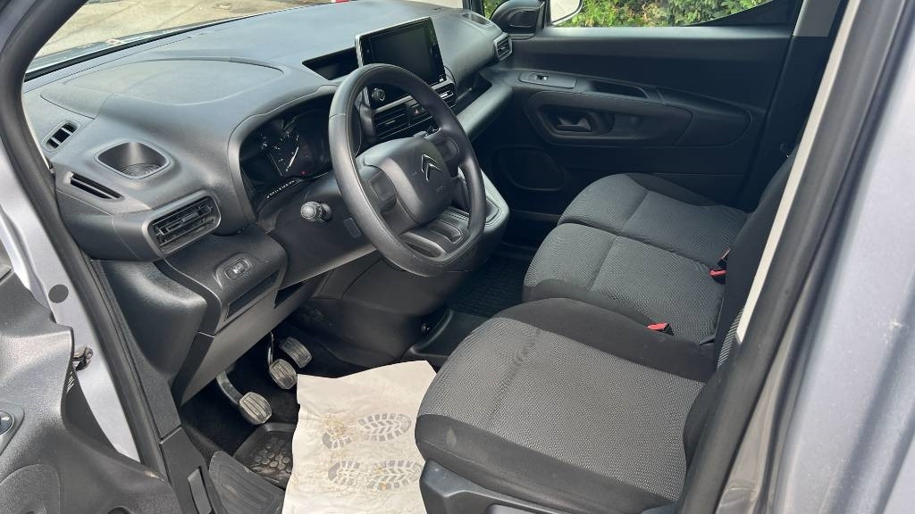 Фургон с закрытым кузовом Citroën Berlingo 1.5 Blue HDI, Kasten, 8 Reifen, Klima: фото 16