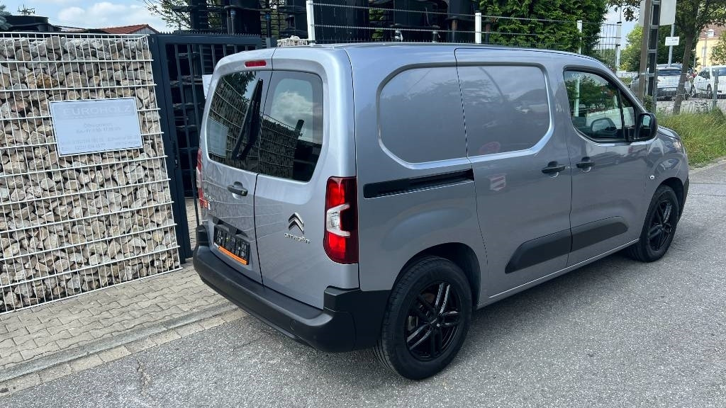 Фургон с закрытым кузовом Citroën Berlingo 1.5 Blue HDI, Kasten, 8 Reifen, Klima: фото 27