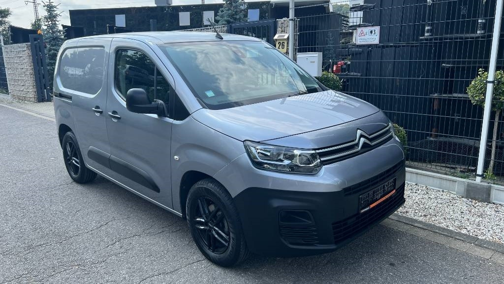 Фургон с закрытым кузовом Citroën Berlingo 1.5 Blue HDI, Kasten, 8 Reifen, Klima: фото 30