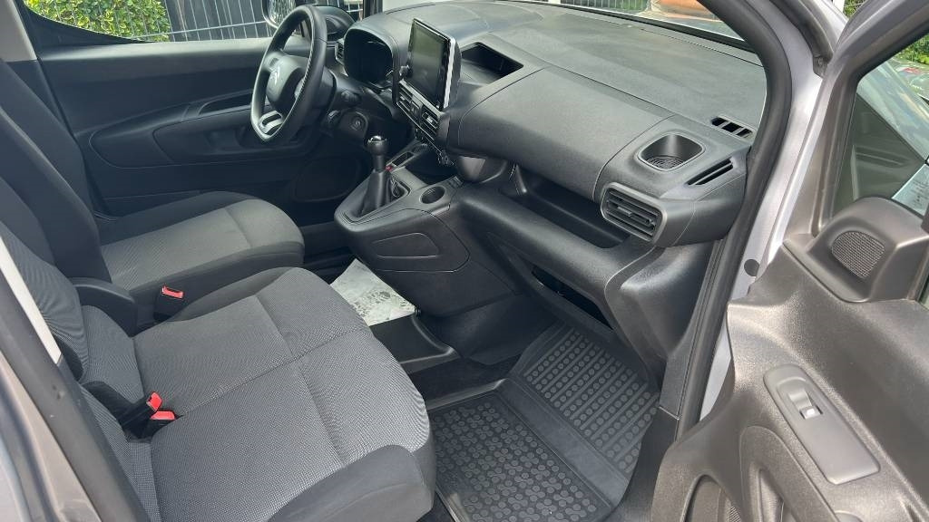 Фургон с закрытым кузовом Citroën Berlingo 1.5 Blue HDI, Kasten, 8 Reifen, Klima: фото 14