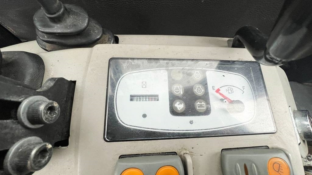 Мини-экскаватор Komatsu PC 16 R-3HS, Minibagger mit Schnellwechsler MS 01: фото 9 Мини-экскаватор Komatsu PC 16 R-3HS, Minibagger mit Schnellwechsler MS 01: фото 9