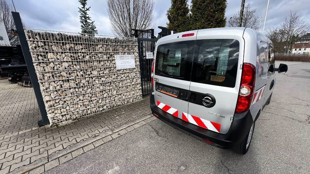 Opel Combo 1.3, Kasten, Transporter, Werkstattschränke - Фургон с закрытым кузовом: фото 2 Opel Combo 1.3, Kasten, Transporter, Werkstattschränke - Фургон с закрытым кузовом: фото 2