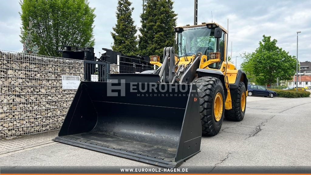 Volvo L 120 G mit Klima und SW, Reifen und Schaufel Neu - Колёсный погрузчик: фото 1 Volvo L 120 G mit Klima und SW, Reifen und Schaufel Neu - Колёсный погрузчик: фото 1