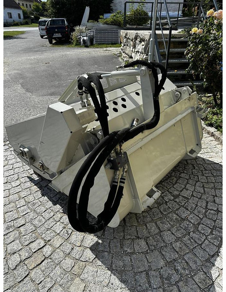 Cat Landscape Rake LR15 - Навесное оборудование: фото 4 Cat Landscape Rake LR15 - Навесное оборудование: фото 4