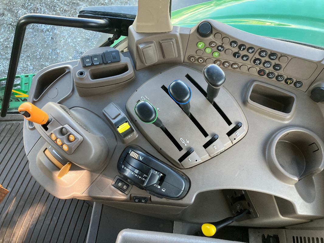 John Deere 6155M - Трактор: фото 5 John Deere 6155M - Трактор: фото 5