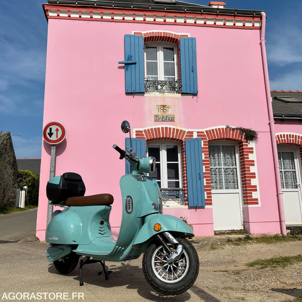 1 Scooter e-retro 50cc - Easy Watts - Мотоцикл: фото 1 1 Scooter e-retro 50cc - Easy Watts - Мотоцикл: фото 1