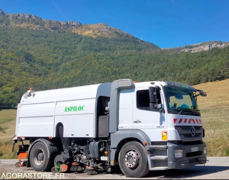 BALAYEUSE LAVEUSE THP MERCEDES BH9 ANNEE 2012 - 246000KMS - Подметально-уборочная машина: фото 1 BALAYEUSE LAVEUSE THP MERCEDES BH9 ANNEE 2012 - 246000KMS - Подметально-уборочная машина: фото 1