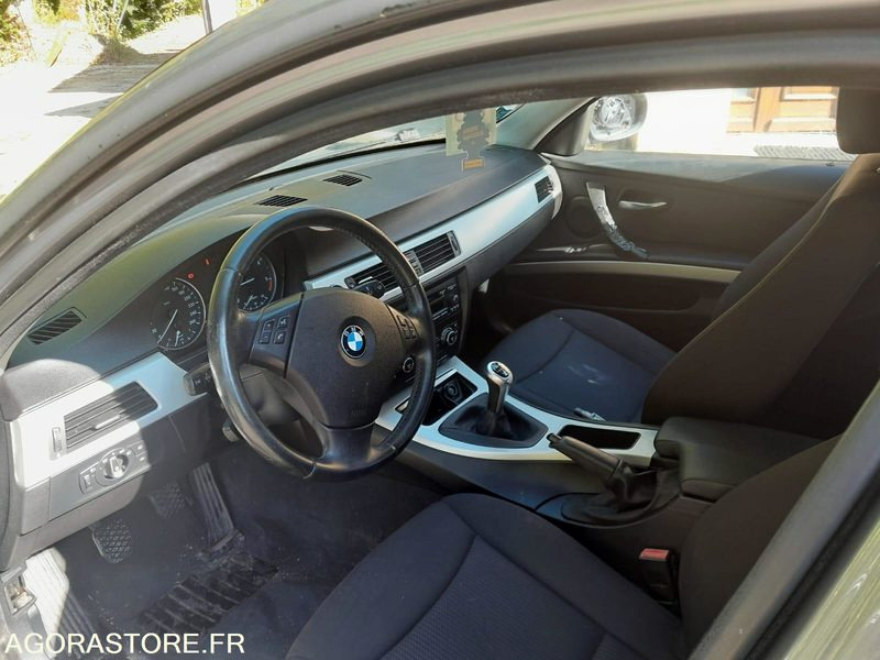 BMW 320 D TOURING - 2010 - 214562km - Универсал: фото 3 BMW 320 D TOURING - 2010 - 214562km - Универсал: фото 3