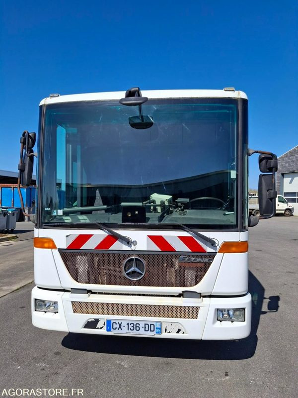 BOM Mercedes Econic 2013 240330 kms - Мусоровоз: фото 3 BOM Mercedes Econic 2013 240330 kms - Мусоровоз: фото 3