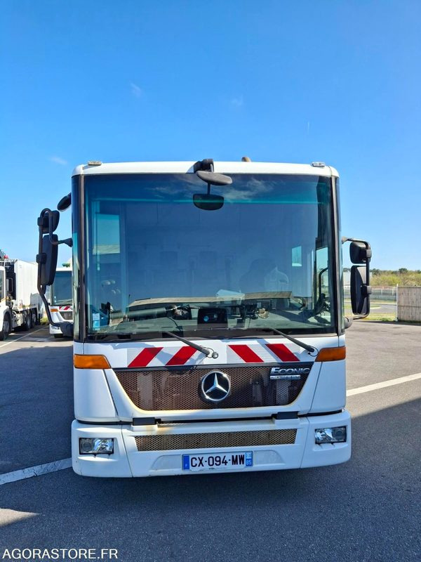 BOM Mercedes Econic 243135 kms 2013 - CX-094-MW - Мусоровоз: фото 5 BOM Mercedes Econic 243135 kms 2013 - CX-094-MW - Мусоровоз: фото 5